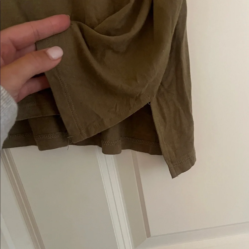 Forever 21 V-Neck Short Sleeve Tee - Picture 2 of 5